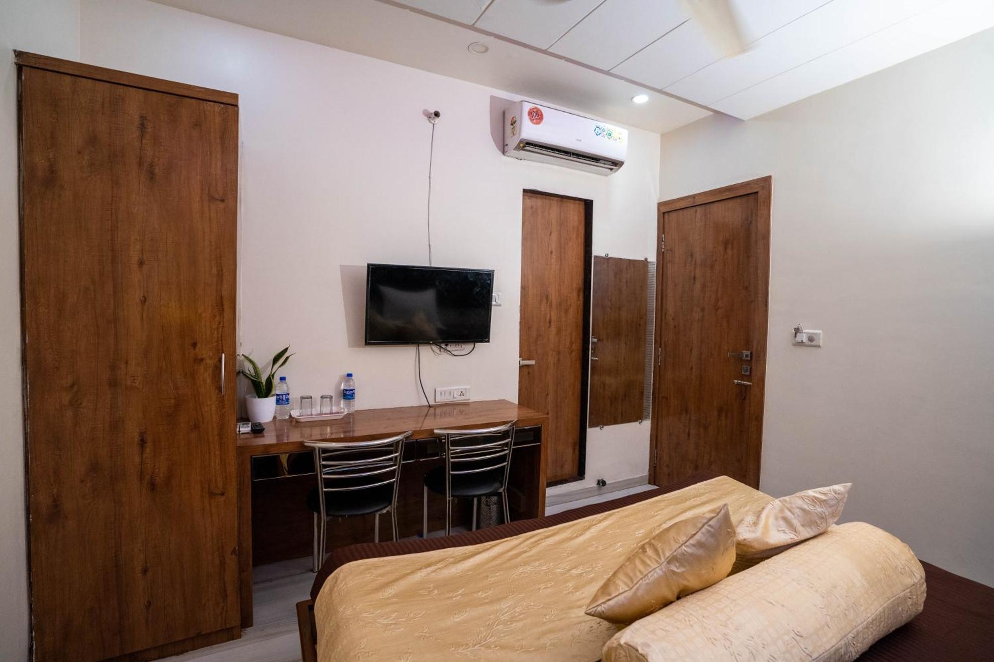 Hotel Royce Executive Near Us Consulate, Bandra Kurla Complex Mumbai Exterior photo